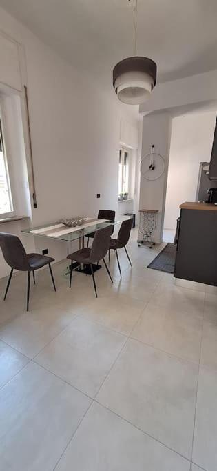 Faby & Fra Apartments Livorno Esterno foto