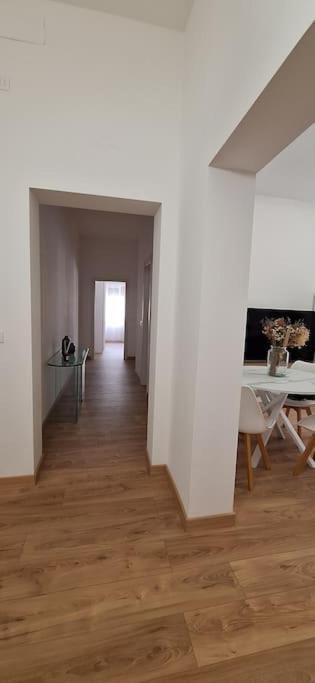 Faby & Fra Apartments Livorno Esterno foto