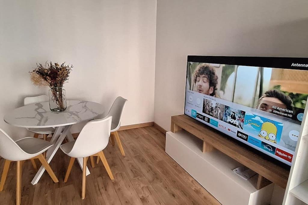 Faby & Fra Apartments Livorno Esterno foto